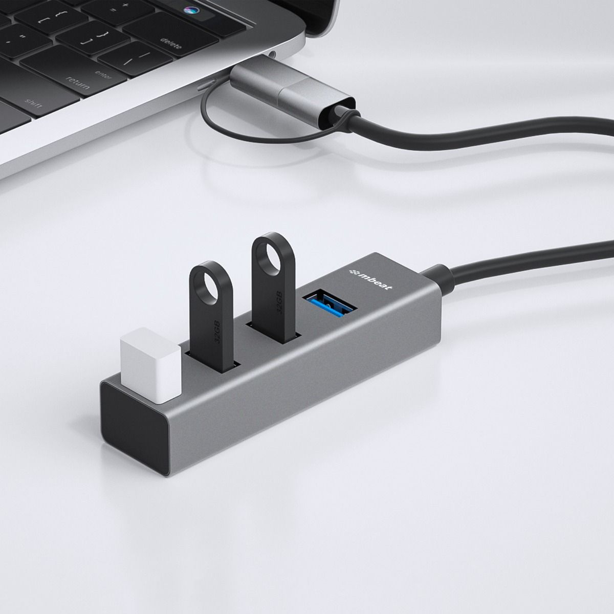 mbeat 4-Port USB 3.0 Hub with 2-in-1 USB 3.0 & USB-C Converter - Space Grey